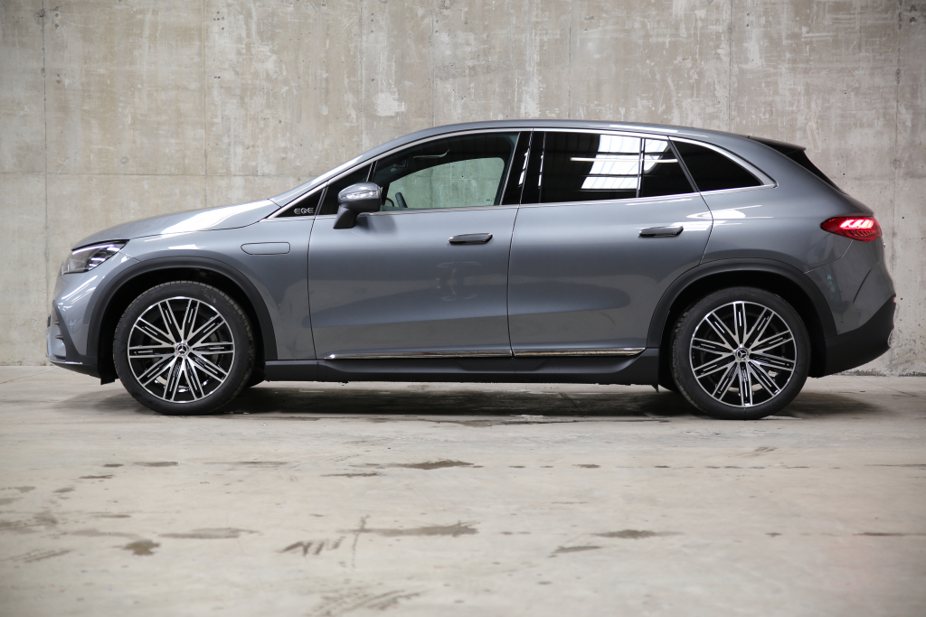 mercedes-benz-eqe-estate-global-vehicle-rental-leasing-uk
