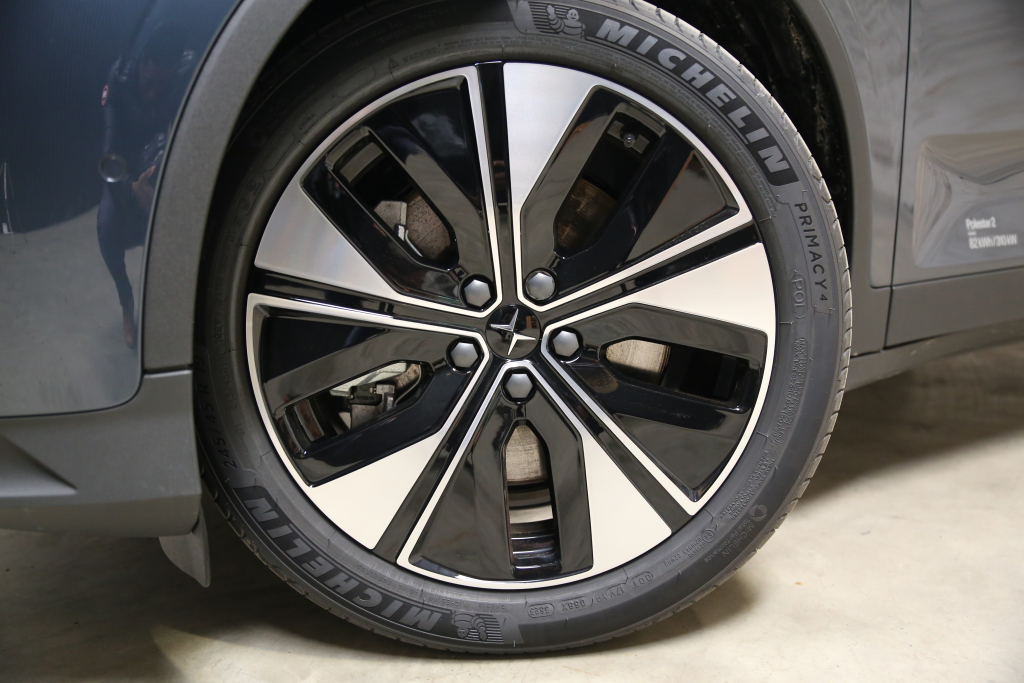 Polestar 2 Fastback - 310kW 82kWh Long Range DM [Plus] 5dr 4WD Auto