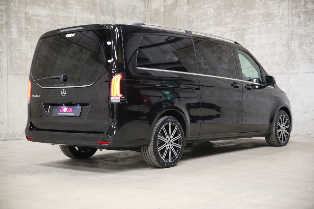 Mercedes-Benz V-Class - V220 d Premium AMG Line 5dr 9G-Tronic [Extra Long]