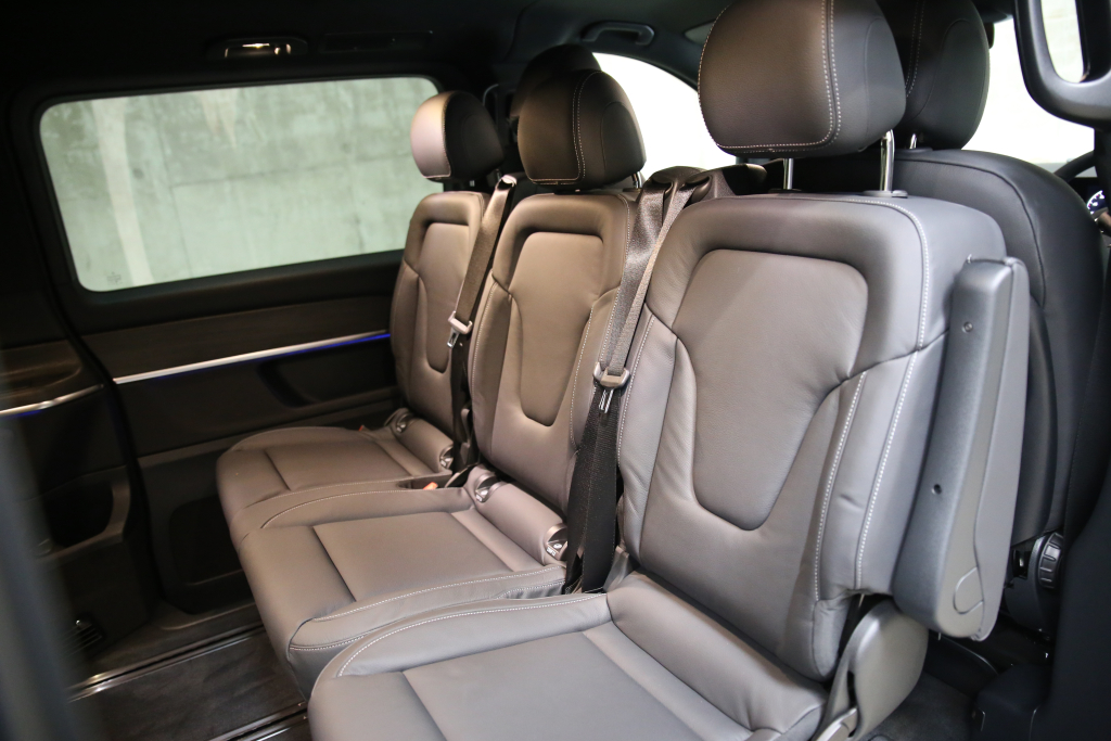 Mercedes-Benz V-Class - V220 d Premium AMG Line 5dr 9G-Tronic [Extra Long]