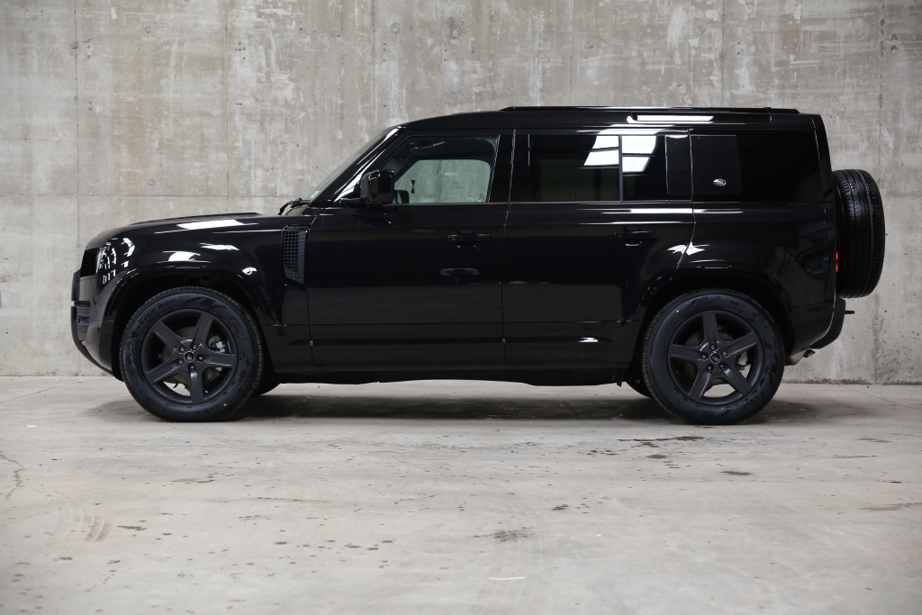 Land Rover Defender - 3.0 D250 X-Dynamic SE 110 5dr Auto [6 Seat]