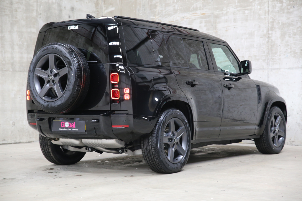 Land Rover Defender - 3.0 D250 X-Dynamic SE 110 5dr Auto [6 Seat]