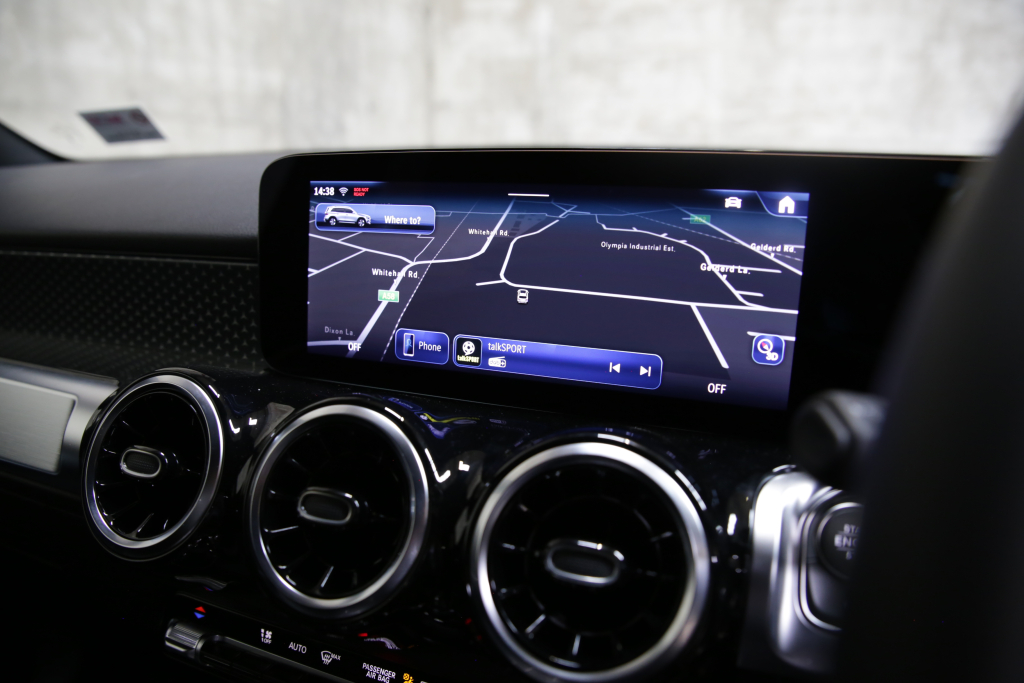 Mercedes-Benz GLB Estate - GLB 200 Sport Executive 5dr 7G-Tronic